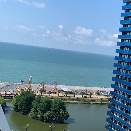 باتومي Orbi City Elit Class Suit المظهر الخارجي الصورة