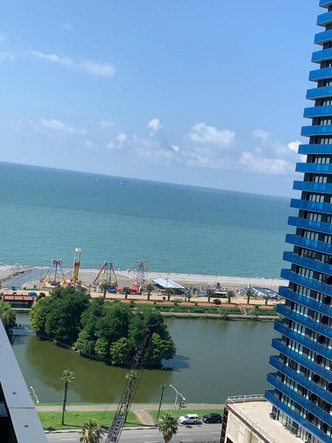 باتومي Orbi City Elit Class Suit المظهر الخارجي الصورة